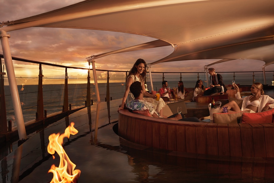 Roof-bar-Robert-marchetti's-Double-Tree